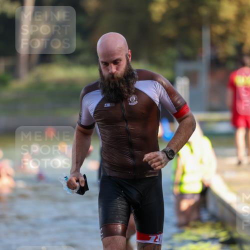 08.09.2024 - Stadtparktriathlon Michael Strokosch http://msf.ph/oto/7030010 08.09.2024 10:34:33 Schwimmen 393, 399 meine-sportfotos.de