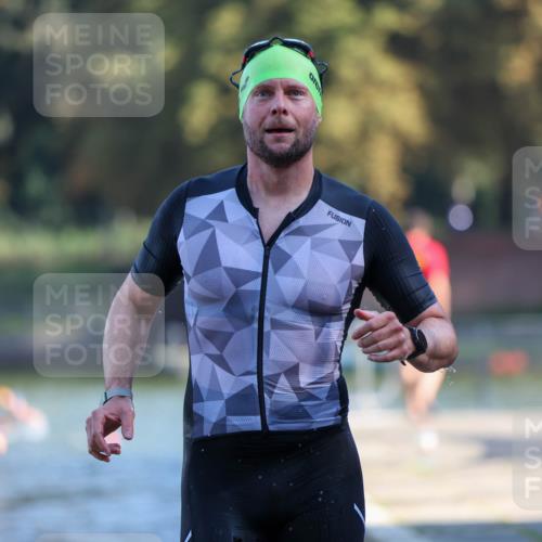 08.09.2024 - Stadtparktriathlon Michael Strokosch http://msf.ph/oto/7030018 08.09.2024 10:34:36 Schwimmen 393, 399 meine-sportfotos.de