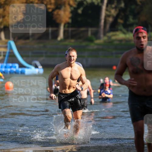 08.09.2024 - Stadtparktriathlon Michael Strokosch http://msf.ph/oto/7030046 08.09.2024 10:34:51 Schwimmen 383, 400, 406, 445 meine-sportfotos.de