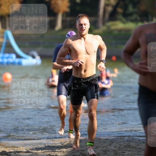 08.09.2024 - Stadtparktriathlon Michael Strokosch http://msf.ph/oto/7030057 08.09.2024 10:34:52 Schwimmen 383, 400, 406, 442, 445 meine-sportfotos.de