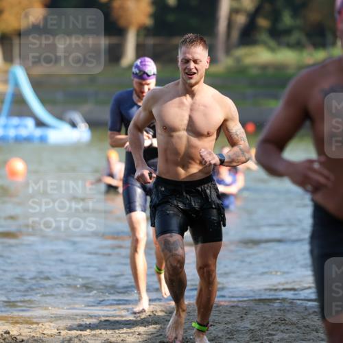 08.09.2024 - Stadtparktriathlon Michael Strokosch http://msf.ph/oto/7030058 08.09.2024 10:34:52 Schwimmen 383, 400, 406, 442, 445 meine-sportfotos.de