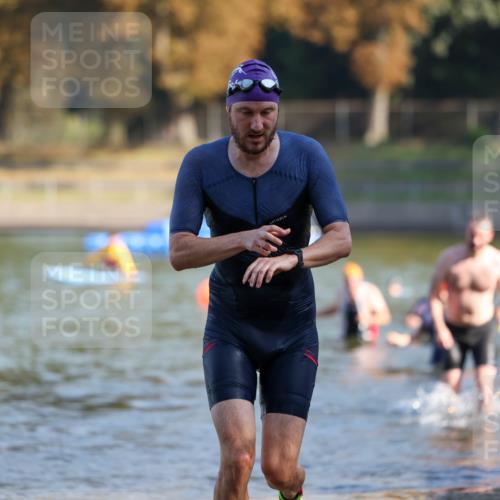 08.09.2024 - Stadtparktriathlon Michael Strokosch http://msf.ph/oto/7030067 08.09.2024 10:34:55 Schwimmen 383, 406, 429, 442, 445, 460 meine-sportfotos.de