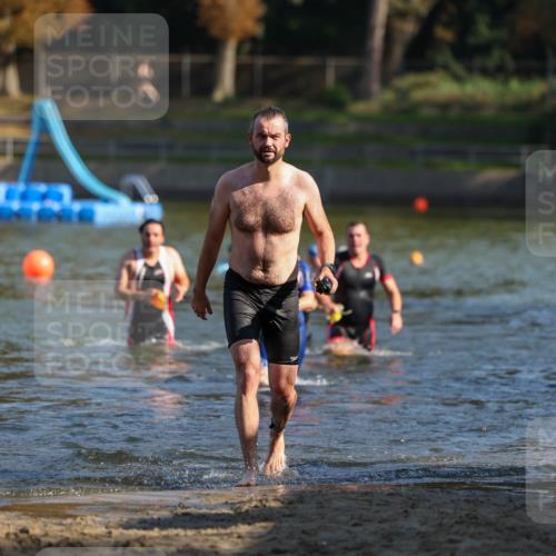 08.09.2024 - Stadtparktriathlon Michael Strokosch http://msf.ph/oto/7030074 08.09.2024 10:34:58 Schwimmen 383, 411, 429, 442, 445, 460 meine-sportfotos.de