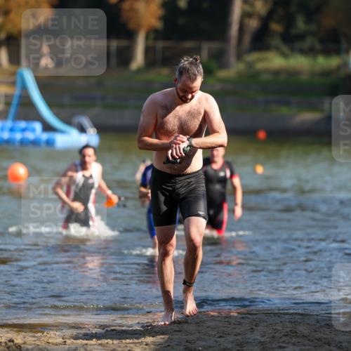 08.09.2024 - Stadtparktriathlon Michael Strokosch http://msf.ph/oto/7030084 08.09.2024 10:34:59 Schwimmen 383, 411, 429, 442, 460 meine-sportfotos.de