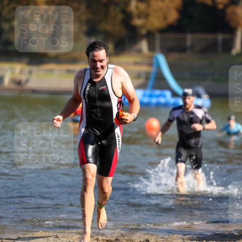 08.09.2024 - Stadtparktriathlon Michael Strokosch http://msf.ph/oto/7030096 08.09.2024 10:35:05 Schwimmen 383, 411, 429, 442, 460 meine-sportfotos.de