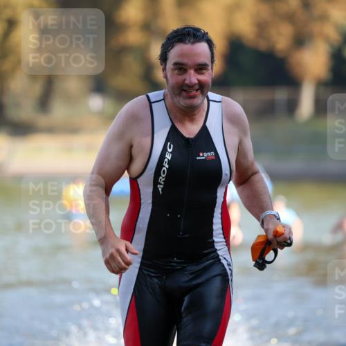 08.09.2024 - Stadtparktriathlon Michael Strokosch http://msf.ph/oto/7030111 08.09.2024 10:35:06 Schwimmen 411, 429, 442, 460 meine-sportfotos.de