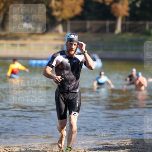 08.09.2024 - Stadtparktriathlon Michael Strokosch http://msf.ph/oto/7030116 08.09.2024 10:35:08 Schwimmen 411, 429, 442, 460 meine-sportfotos.de