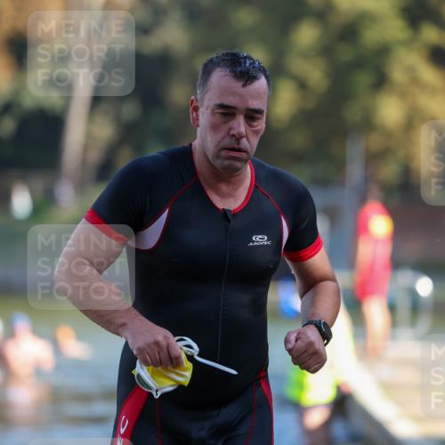 08.09.2024 - Stadtparktriathlon Michael Strokosch http://msf.ph/oto/7030125 08.09.2024 10:35:10 Schwimmen 411, 429, 460 meine-sportfotos.de