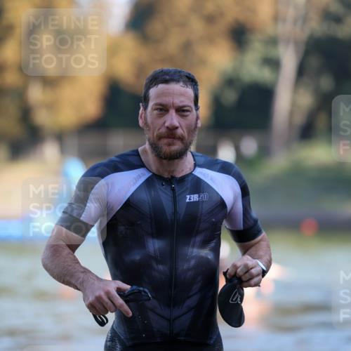 08.09.2024 - Stadtparktriathlon Michael Strokosch http://msf.ph/oto/7030130 08.09.2024 10:35:10 Schwimmen 411, 429, 460 meine-sportfotos.de