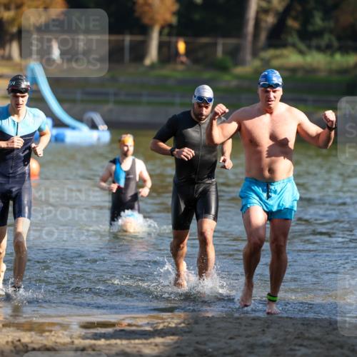 08.09.2024 - Stadtparktriathlon Michael Strokosch http://msf.ph/oto/7030152 08.09.2024 10:35:26 Schwimmen 385, 415, 420, 458 meine-sportfotos.de