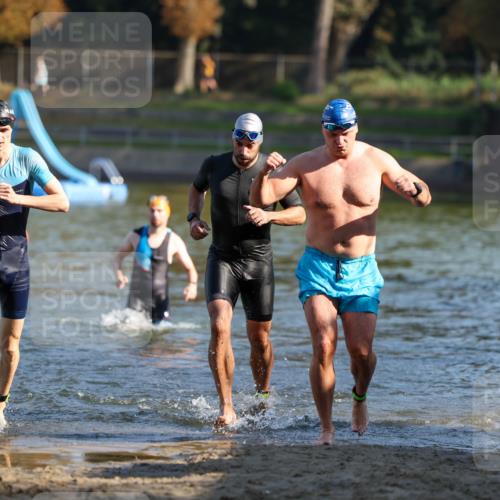 08.09.2024 - Stadtparktriathlon Michael Strokosch http://msf.ph/oto/7030154 08.09.2024 10:35:26 Schwimmen 385, 415, 420, 458 meine-sportfotos.de