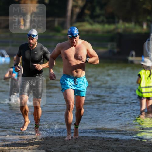08.09.2024 - Stadtparktriathlon Michael Strokosch http://msf.ph/oto/7030158 08.09.2024 10:35:27 Schwimmen 385, 415, 420, 458 meine-sportfotos.de