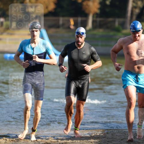 08.09.2024 - Stadtparktriathlon Michael Strokosch http://msf.ph/oto/7030162 08.09.2024 10:35:28 Schwimmen 385, 415, 420, 458 meine-sportfotos.de