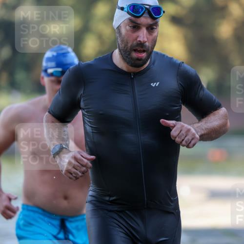 08.09.2024 - Stadtparktriathlon Michael Strokosch http://msf.ph/oto/7030176 08.09.2024 10:35:31 Schwimmen 385, 415, 420, 458 meine-sportfotos.de