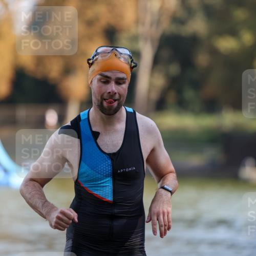 08.09.2024 - Stadtparktriathlon Michael Strokosch http://msf.ph/oto/7030194 08.09.2024 10:35:35 Schwimmen 458 meine-sportfotos.de