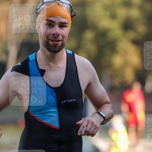 08.09.2024 - Stadtparktriathlon Michael Strokosch http://msf.ph/oto/7030200 08.09.2024 10:35:36 Schwimmen 458 meine-sportfotos.de