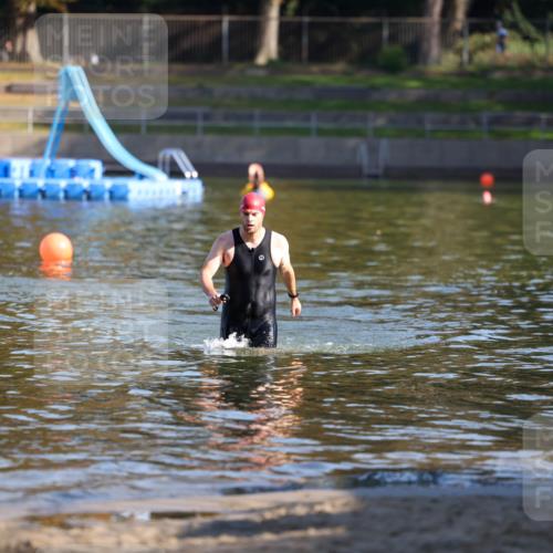 08.09.2024 - Stadtparktriathlon Michael Strokosch http://msf.ph/oto/7030207 08.09.2024 10:38:53 Schwimmen 462 meine-sportfotos.de