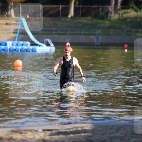 08.09.2024 - Stadtparktriathlon Michael Strokosch http://msf.ph/oto/7030209 08.09.2024 10:38:54 Schwimmen 462 meine-sportfotos.de