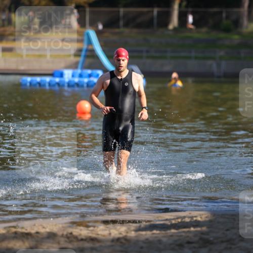 08.09.2024 - Stadtparktriathlon Michael Strokosch http://msf.ph/oto/7030218 08.09.2024 10:38:58 Schwimmen 462 meine-sportfotos.de