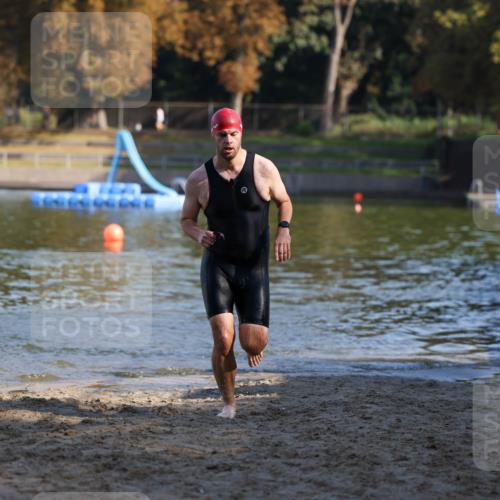 08.09.2024 - Stadtparktriathlon Michael Strokosch http://msf.ph/oto/7030228 08.09.2024 10:39:01 Schwimmen 462 meine-sportfotos.de