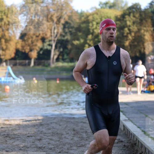 08.09.2024 - Stadtparktriathlon Michael Strokosch http://msf.ph/oto/7030242 08.09.2024 10:39:03 Schwimmen 462 meine-sportfotos.de