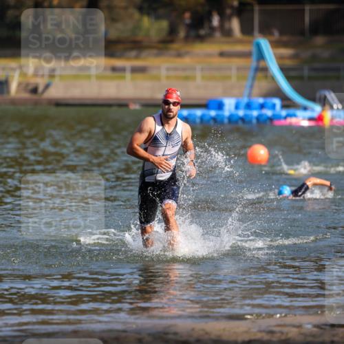 08.09.2024 - Stadtparktriathlon Michael Strokosch http://msf.ph/oto/7030250 08.09.2024 10:49:41 Schwimmen 549, 558 meine-sportfotos.de