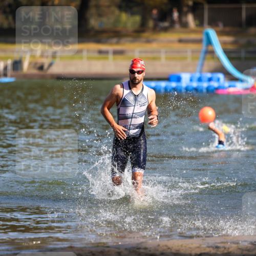 08.09.2024 - Stadtparktriathlon Michael Strokosch http://msf.ph/oto/7030255 08.09.2024 10:49:42 Schwimmen 549, 558 meine-sportfotos.de