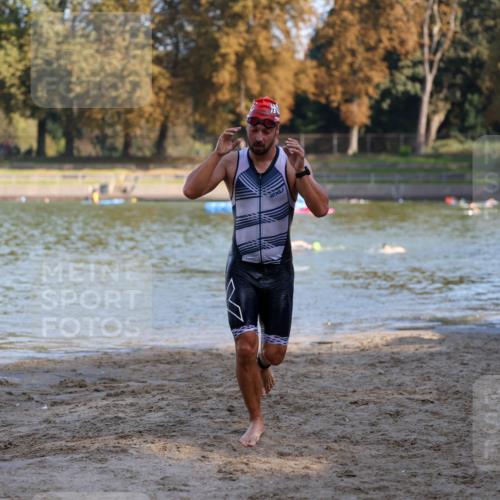 08.09.2024 - Stadtparktriathlon Michael Strokosch http://msf.ph/oto/7030272 08.09.2024 10:49:46 Schwimmen 549, 558 meine-sportfotos.de