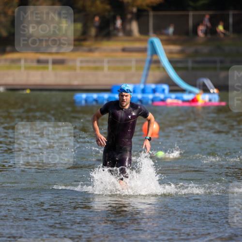08.09.2024 - Stadtparktriathlon Michael Strokosch http://msf.ph/oto/7030279 08.09.2024 10:49:49 Schwimmen 536, 549, 551 meine-sportfotos.de