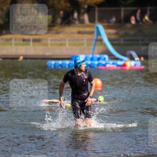 08.09.2024 - Stadtparktriathlon Michael Strokosch http://msf.ph/oto/7030281 08.09.2024 10:49:50 Schwimmen 536, 549, 551 meine-sportfotos.de
