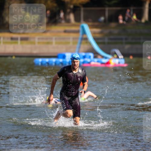 08.09.2024 - Stadtparktriathlon Michael Strokosch http://msf.ph/oto/7030285 08.09.2024 10:49:50 Schwimmen 536, 549, 551 meine-sportfotos.de