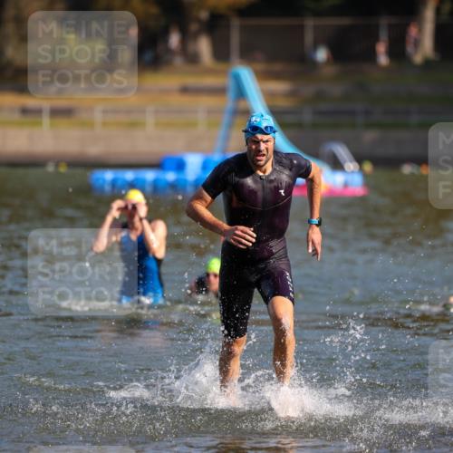 08.09.2024 - Stadtparktriathlon Michael Strokosch http://msf.ph/oto/7030297 08.09.2024 10:49:52 Schwimmen 471, 536, 549, 551 meine-sportfotos.de