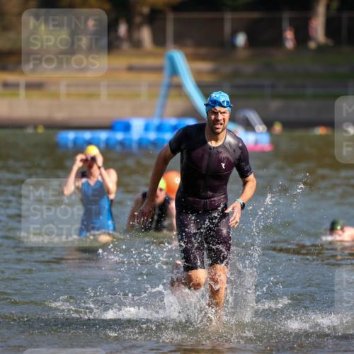08.09.2024 - Stadtparktriathlon Michael Strokosch http://msf.ph/oto/7030299 08.09.2024 10:49:52 Schwimmen 471, 536, 549, 551 meine-sportfotos.de