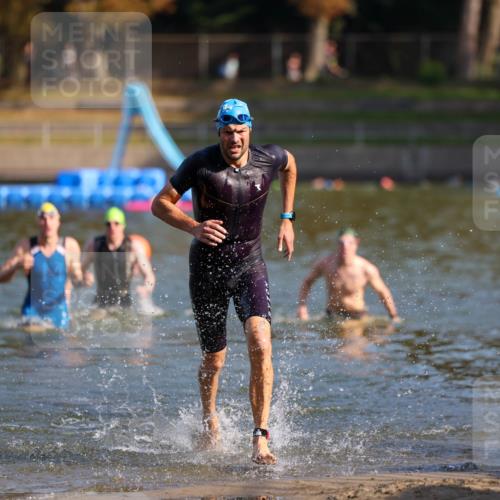 08.09.2024 - Stadtparktriathlon Michael Strokosch http://msf.ph/oto/7030303 08.09.2024 10:49:52 Schwimmen 471, 536, 549, 551 meine-sportfotos.de