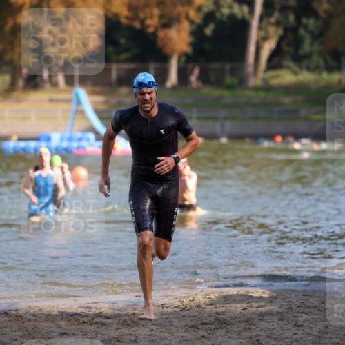 08.09.2024 - Stadtparktriathlon Michael Strokosch http://msf.ph/oto/7030313 08.09.2024 10:49:54 Schwimmen 471, 536, 549, 551 meine-sportfotos.de