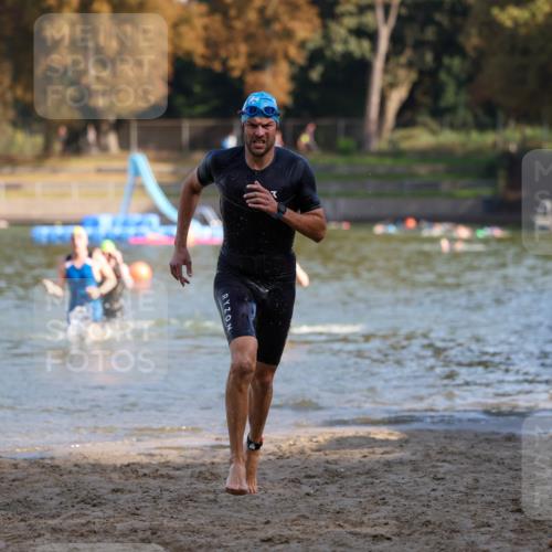 08.09.2024 - Stadtparktriathlon Michael Strokosch http://msf.ph/oto/7030317 08.09.2024 10:49:54 Schwimmen 471, 536, 549, 551 meine-sportfotos.de