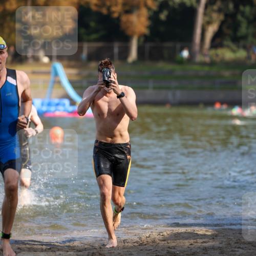 08.09.2024 - Stadtparktriathlon Michael Strokosch http://msf.ph/oto/7030351 08.09.2024 10:50:01 Schwimmen 471, 536, 551 meine-sportfotos.de
