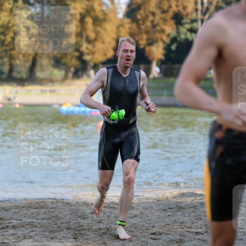 08.09.2024 - Stadtparktriathlon Michael Strokosch http://msf.ph/oto/7030373 08.09.2024 10:50:04 Schwimmen 471, 536, 551 meine-sportfotos.de