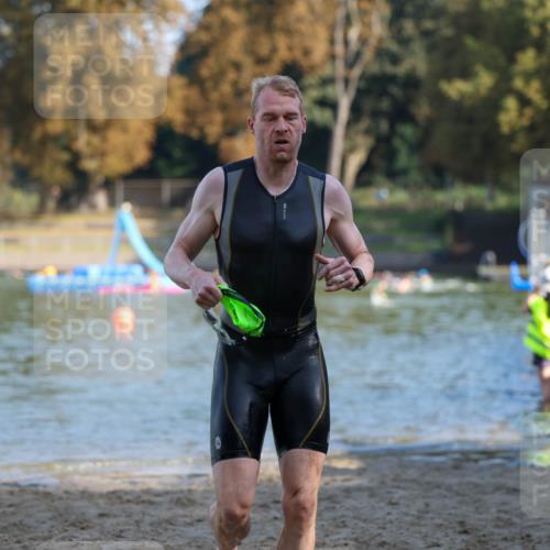 08.09.2024 - Stadtparktriathlon Michael Strokosch http://msf.ph/oto/7030380 08.09.2024 10:50:05 Schwimmen 471, 536 meine-sportfotos.de