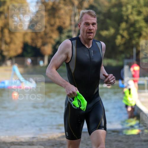 08.09.2024 - Stadtparktriathlon Michael Strokosch http://msf.ph/oto/7030385 08.09.2024 10:50:06 Schwimmen 471 meine-sportfotos.de