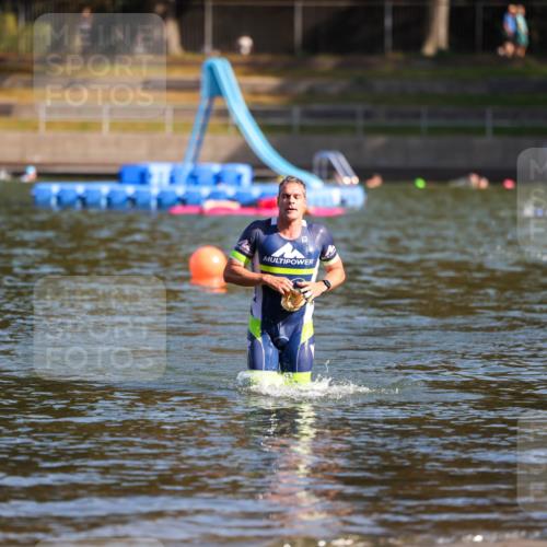 08.09.2024 - Stadtparktriathlon Michael Strokosch http://msf.ph/oto/7030395 08.09.2024 10:50:42 Schwimmen 552 meine-sportfotos.de