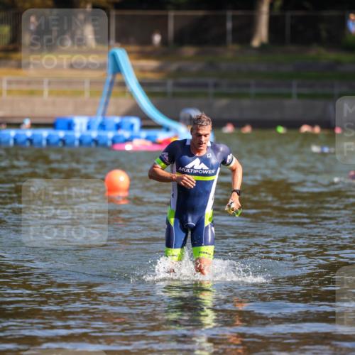 08.09.2024 - Stadtparktriathlon Michael Strokosch http://msf.ph/oto/7030399 08.09.2024 10:50:44 Schwimmen 552 meine-sportfotos.de