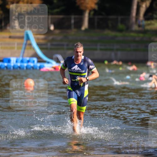 08.09.2024 - Stadtparktriathlon Michael Strokosch http://msf.ph/oto/7030409 08.09.2024 10:50:46 Schwimmen 552 meine-sportfotos.de