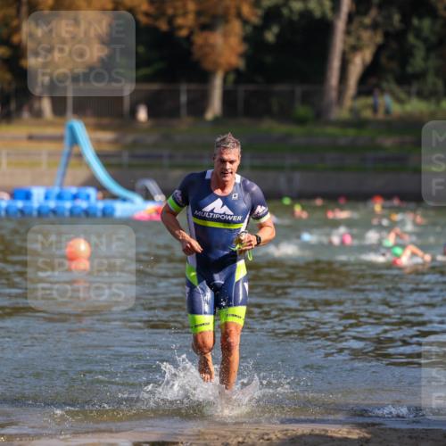 08.09.2024 - Stadtparktriathlon Michael Strokosch http://msf.ph/oto/7030416 08.09.2024 10:50:47 Schwimmen 552 meine-sportfotos.de