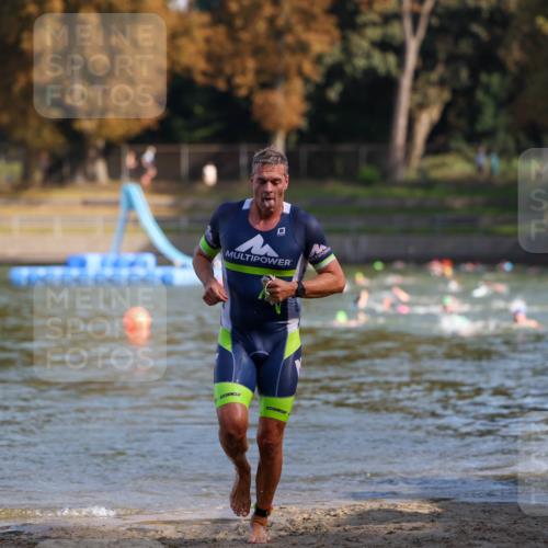 08.09.2024 - Stadtparktriathlon Michael Strokosch http://msf.ph/oto/7030426 08.09.2024 10:50:48 Schwimmen 552 meine-sportfotos.de