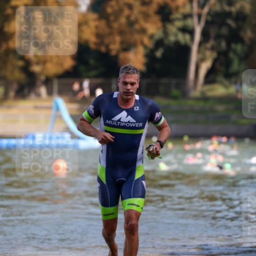 08.09.2024 - Stadtparktriathlon Michael Strokosch http://msf.ph/oto/7030430 08.09.2024 10:50:49 Schwimmen 552 meine-sportfotos.de