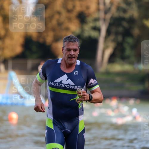 08.09.2024 - Stadtparktriathlon Michael Strokosch http://msf.ph/oto/7030436 08.09.2024 10:50:50 Schwimmen 552 meine-sportfotos.de