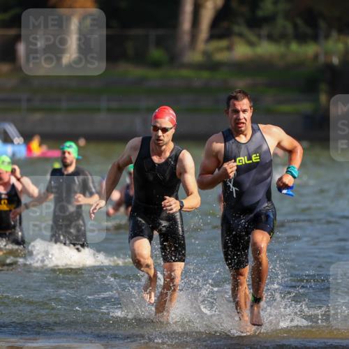 08.09.2024 - Stadtparktriathlon Michael Strokosch http://msf.ph/oto/7030460 08.09.2024 10:51:10 Schwimmen 479, 485, 526, 537 meine-sportfotos.de