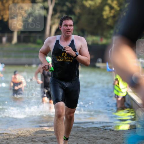 08.09.2024 - Stadtparktriathlon Michael Strokosch http://msf.ph/oto/7030517 08.09.2024 10:51:21 Schwimmen 519, 526, 535, 543, 557, 821 meine-sportfotos.de
