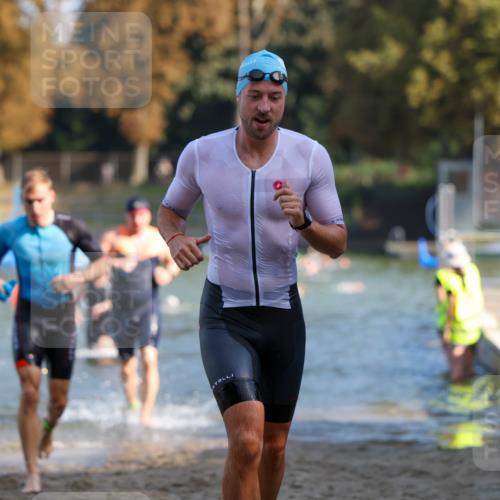 08.09.2024 - Stadtparktriathlon Michael Strokosch http://msf.ph/oto/7030557 08.09.2024 10:51:28 Schwimmen 499, 519, 535, 557, 821 meine-sportfotos.de